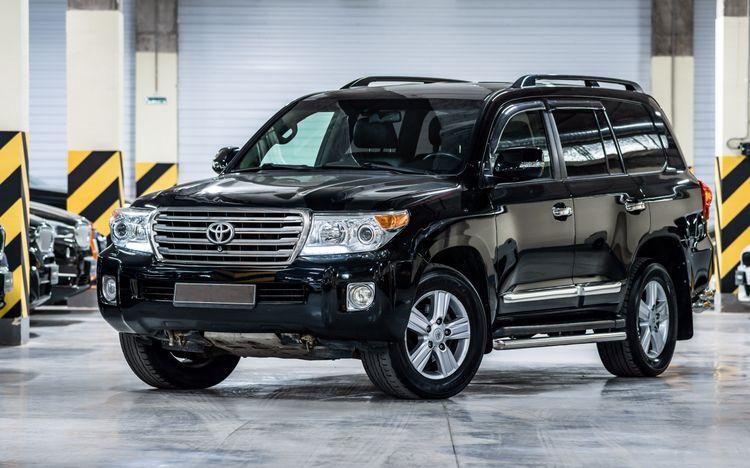 Toyota Land Cruiser Sahara V8 2013