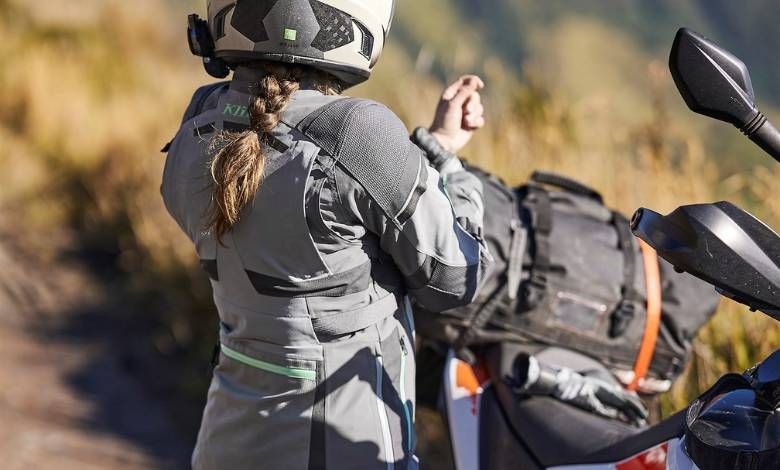 5 Best Motorcycle Rain Gear for Women feature image