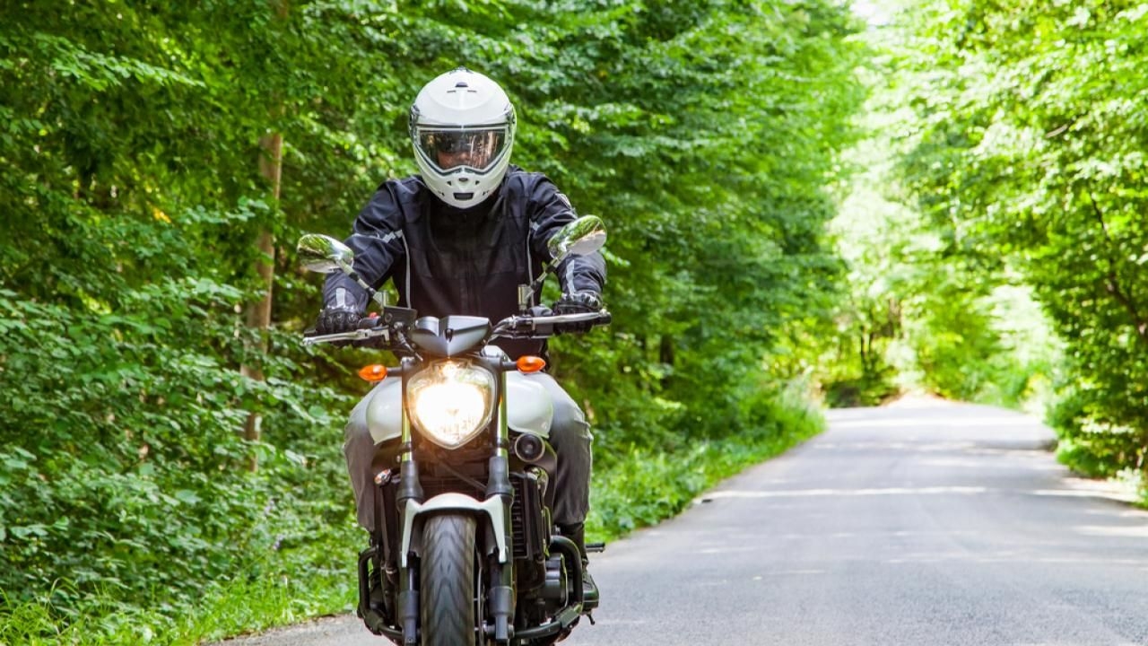 Long Bike Rides: Essential Advice feature image