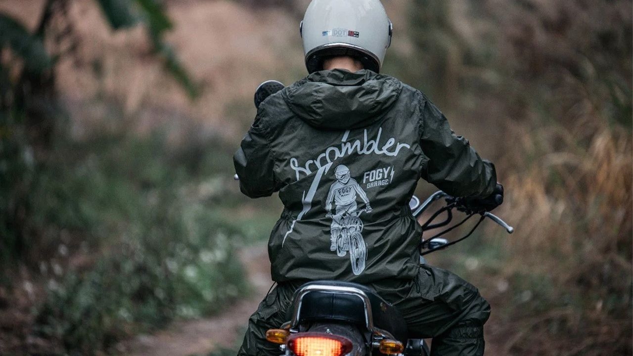 Rain Suit vs Raincoat: Which Should You Choose? feature image