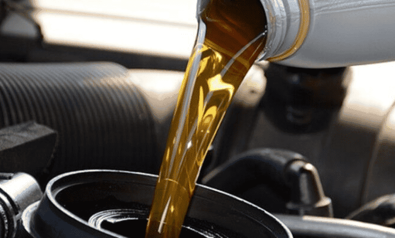 How to Change Engine Oil Without Replacing the Filter feature image
