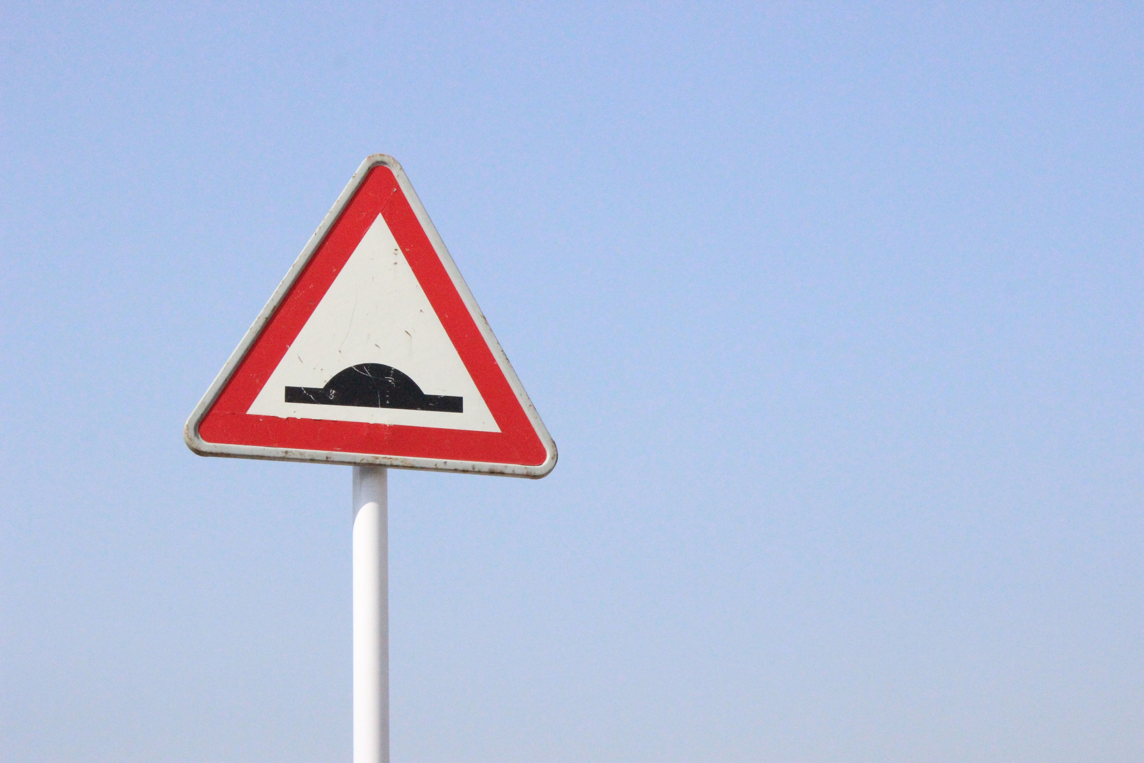 Traffic Signals and Road Signs – What Each One Means feature image