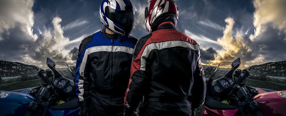 What Kind of Jacket is Comfortable While Riding a Bike feature image