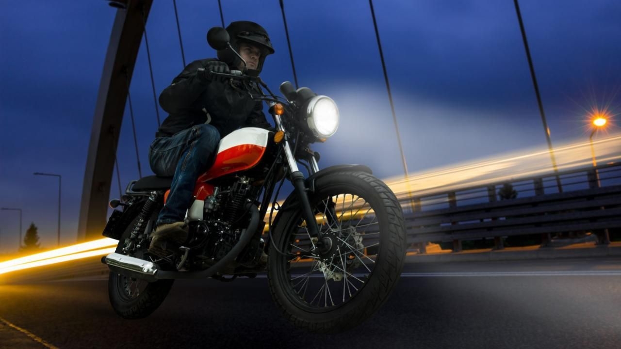 Riding a Motorcycle at Night: What You Need to Know feature image