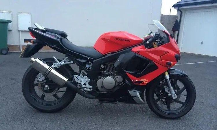 Race Hyosung GTR 125