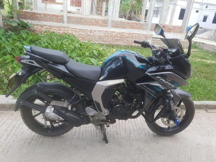 Yamaha Fazer FI V2