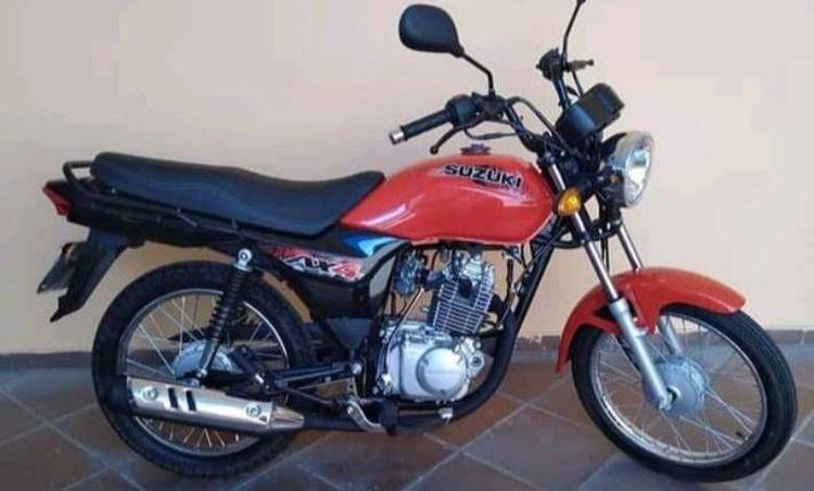 Suzuki AX4