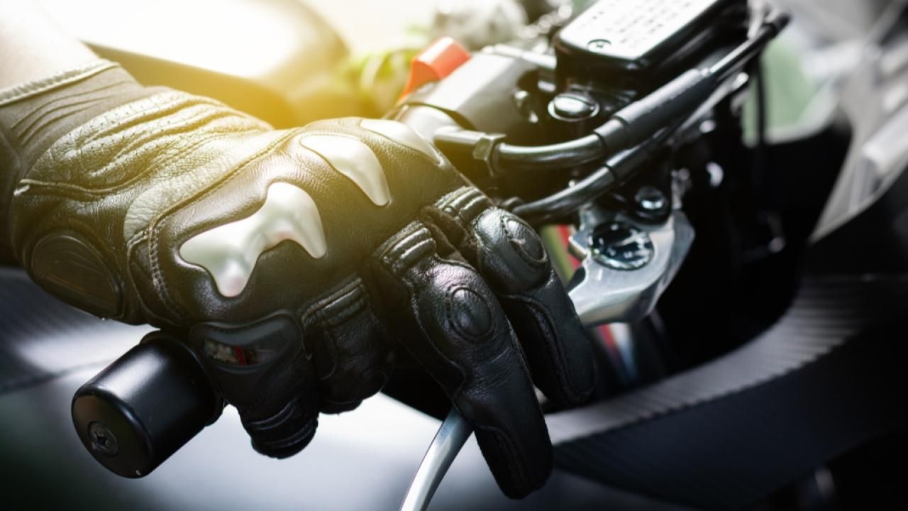 ড্রাইভিং লাইসেন্স – কোন প্রয়োজনে কত ফি feature image