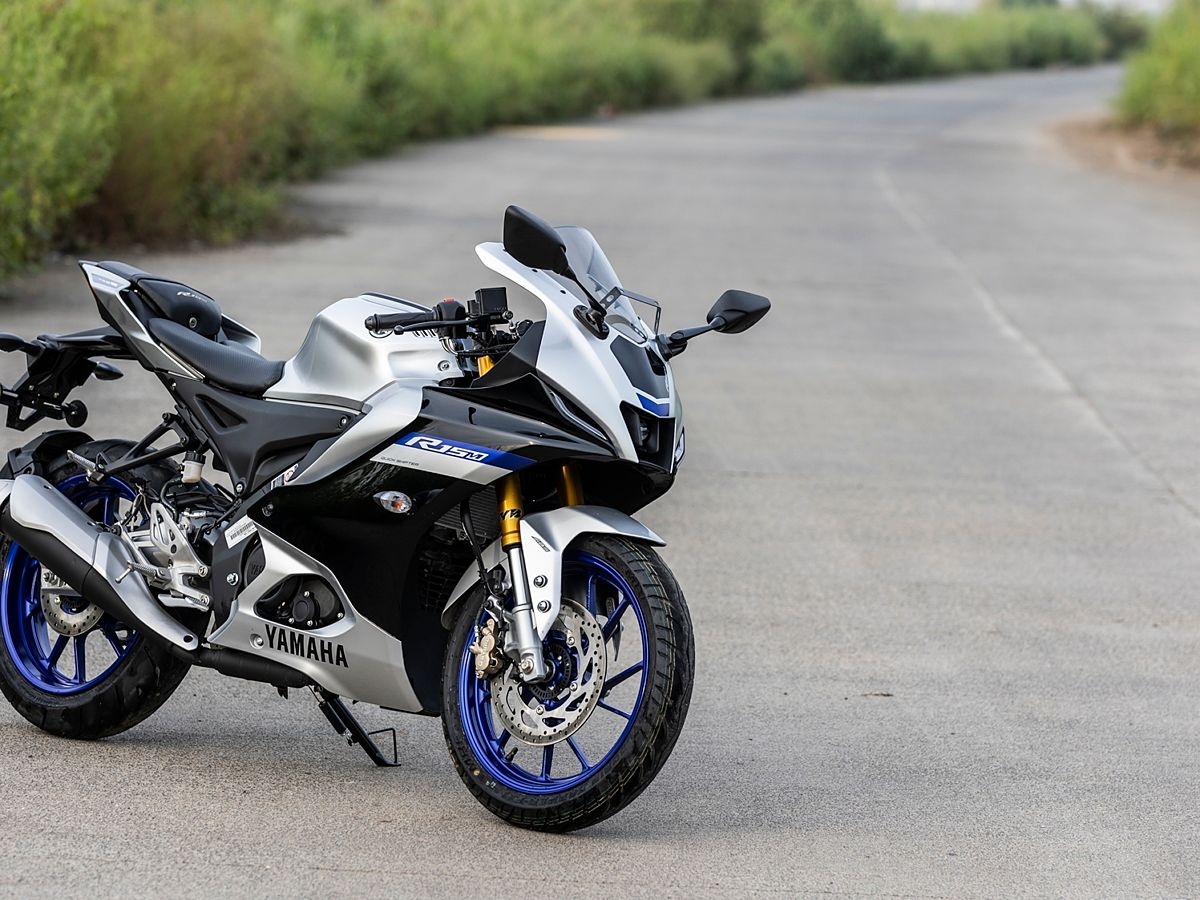 First Ride Experience of the Yamaha R15 feature image